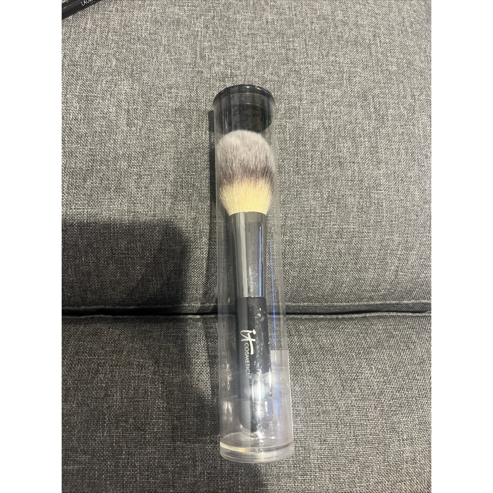 IT COSMETICS HEAVENLY LUXE WAND BALL POWDER BRUSH #8 NEW SEALED